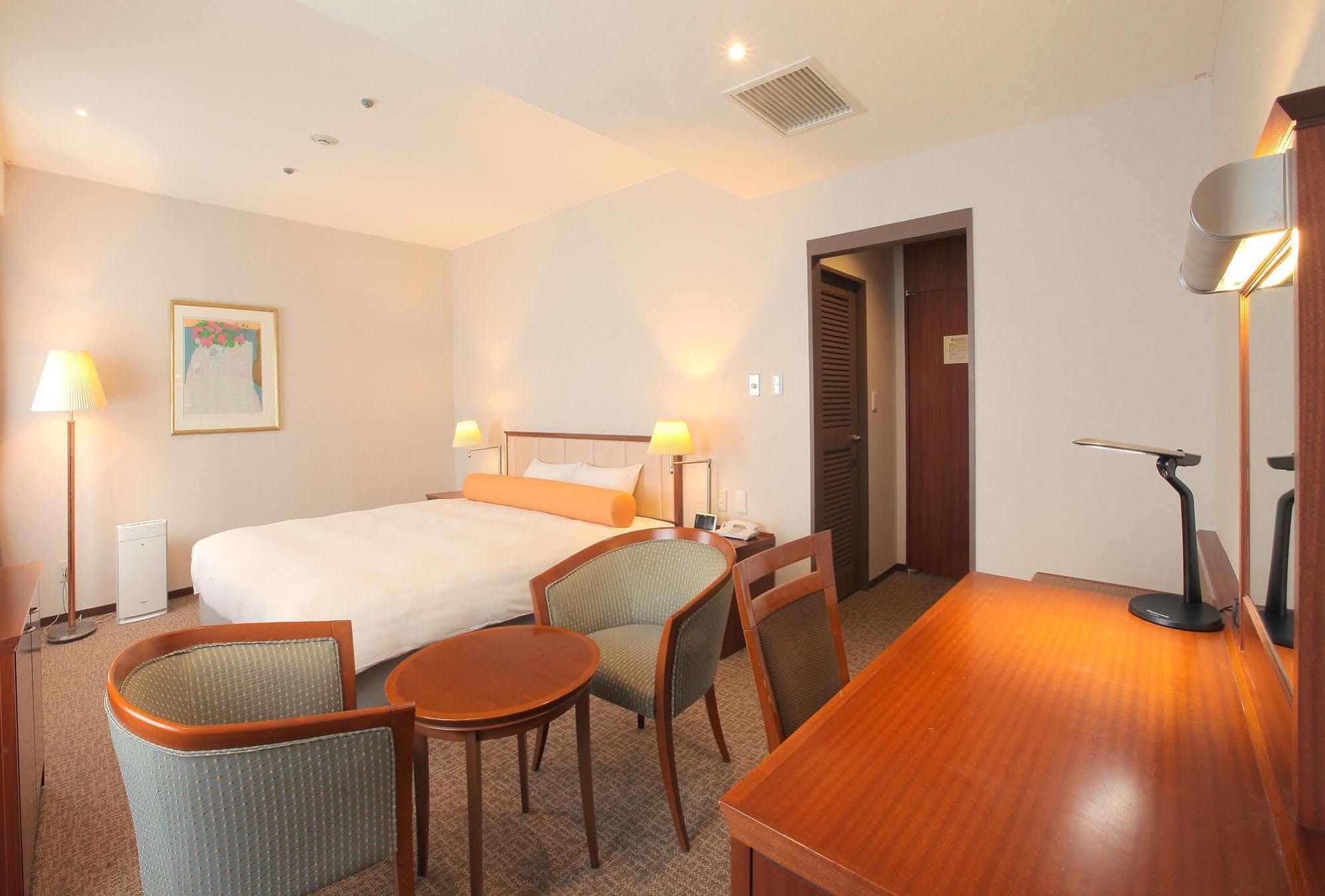 Odakyu Station Hotel Hon-Atsugi Esterno foto